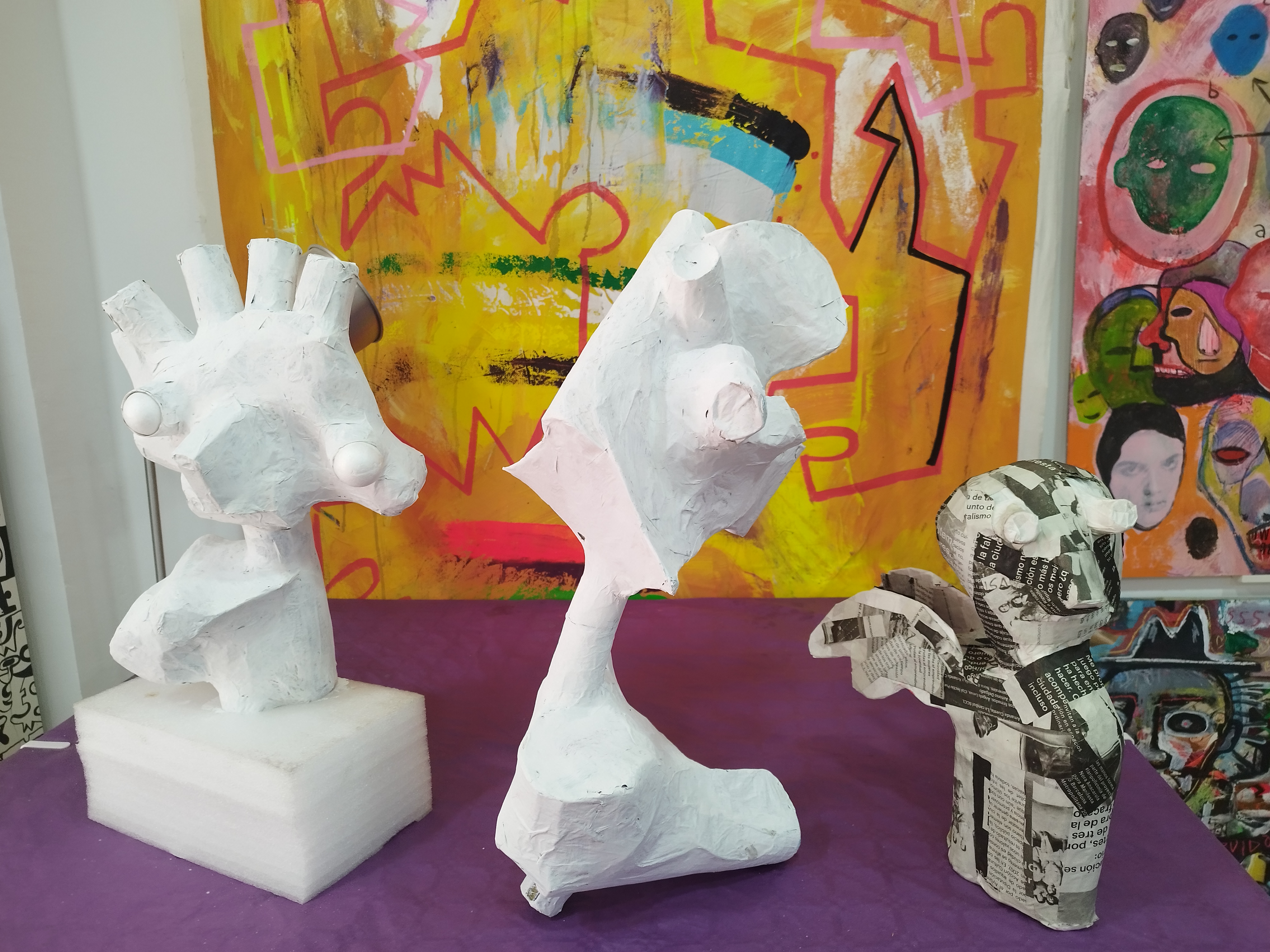 TALLER DE ESCULTURA PAPEL MACH�